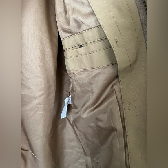 Banana Republic Khaki Trench Coat Small — classic / lightweight - Picture 10 of 16